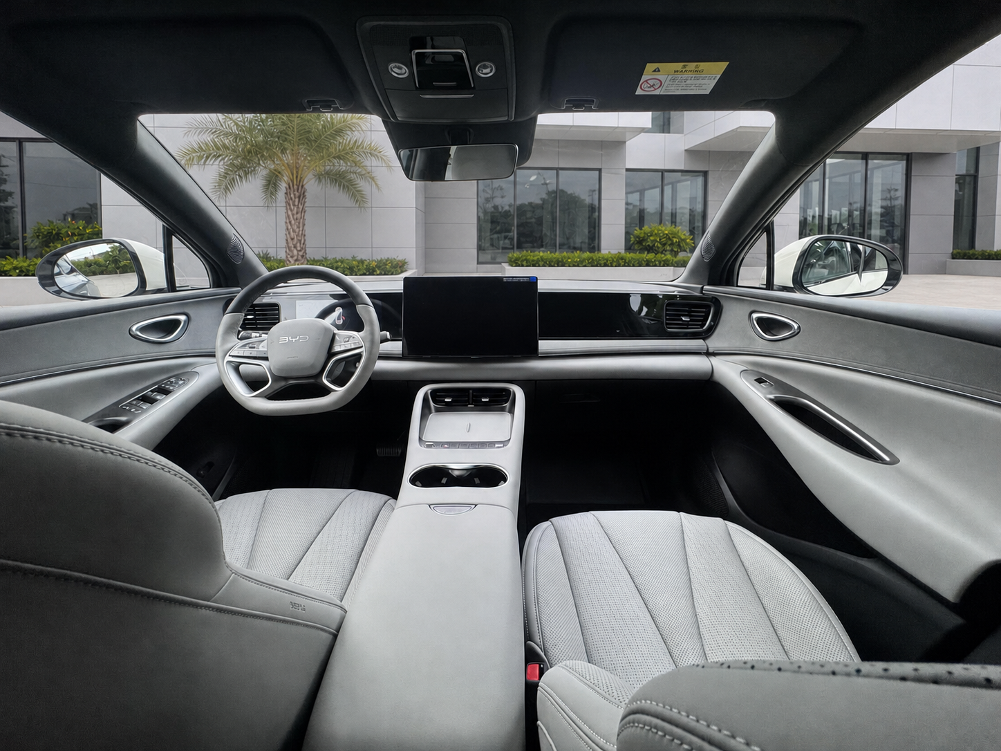 BYD Sealion 06 digital cockpit and centre console